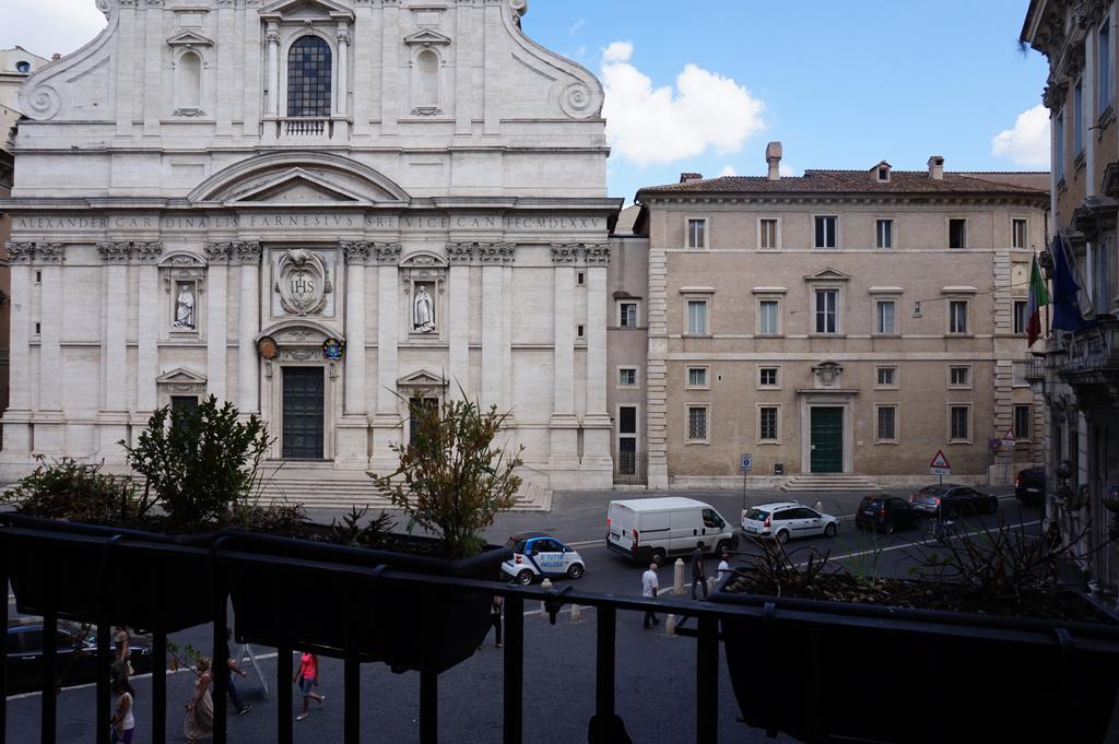 Piazza Del Gesu' Luxury Suites Rome Bagian luar foto